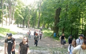 Pielgrzymujemy . . . 