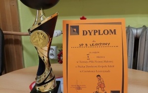 Puchar i dyplom zwycięzców